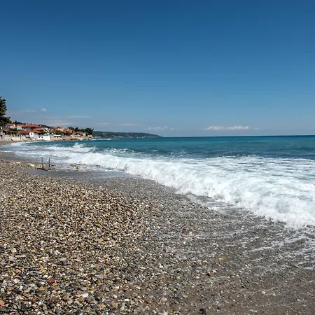 Captain's Sea * Mola Kalyva