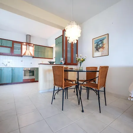 Holiday home Captain's Sea Mola Kalyva