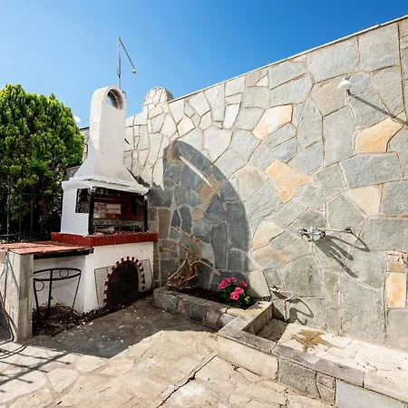 Holiday home Captain's Sea Mola Kalyva