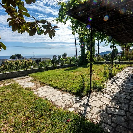 Captain's Sea Holiday home Mola Kalyva