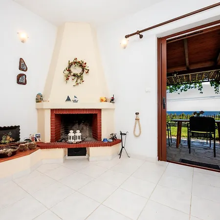 Vakantiehuis Captain's Sea Mola Kalyva